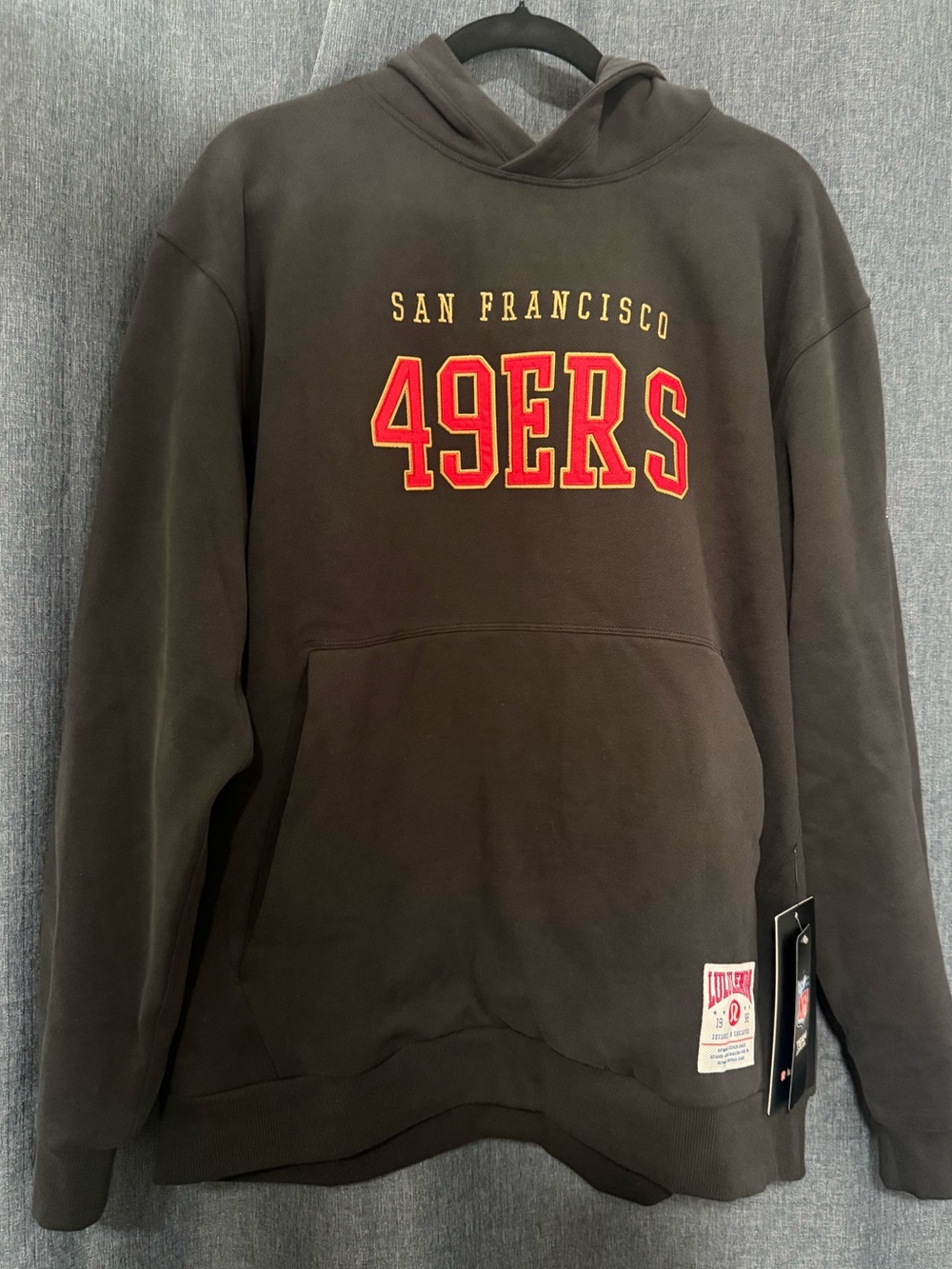 Lululemon Men’s San Francisco 49ers Black Hoodie Sweater NWT
